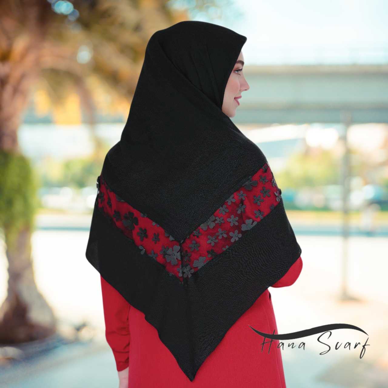 روسری مجلسی مشکی گلدوزی شده