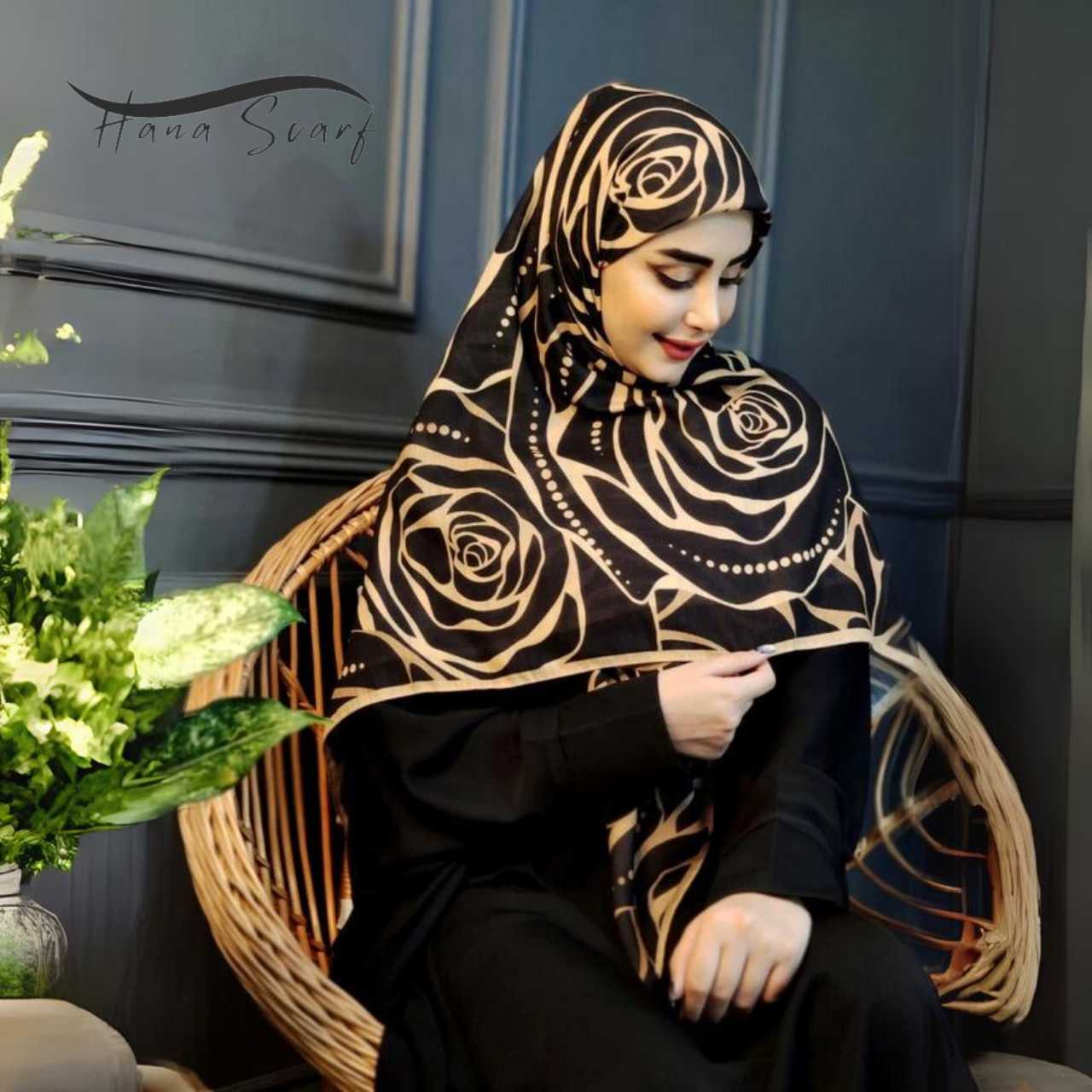 روسری مجلسی مشکی طلایی فیلامنت