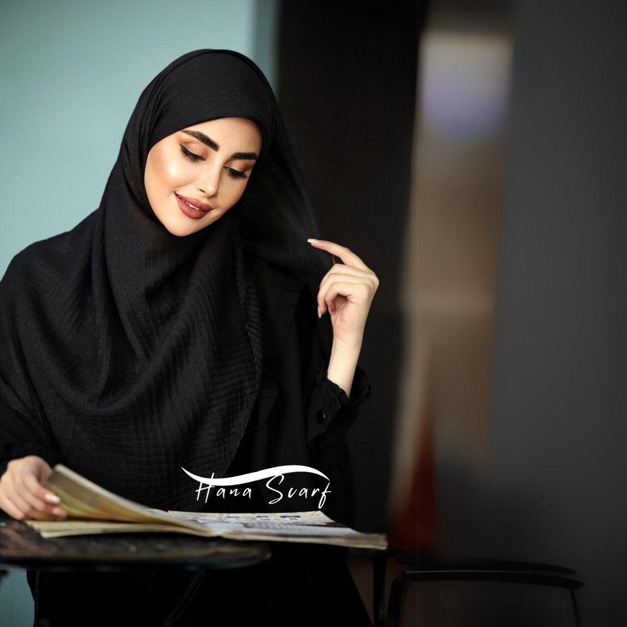 روسری محرمی مشکی حریر نخ لمه